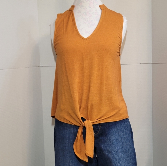 No Brand Tops - Burnt 📦 Orange Tank Top Tie Front V-neck Size Medium - NWOT
